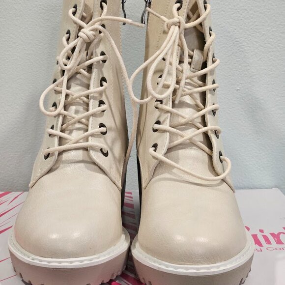 Hey Girl by Corky's Size 9 Ghosted Cream Women's New in Box Wedge Boots - Picture 3 of 14